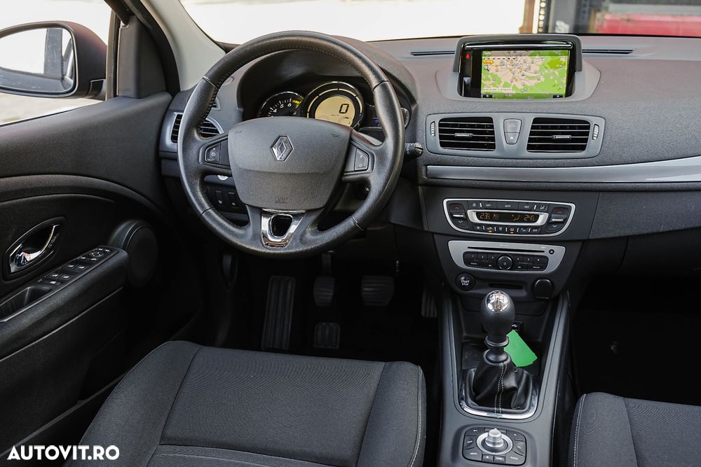 Renault Megane ENERGY TCe 130 LIMITED - 9