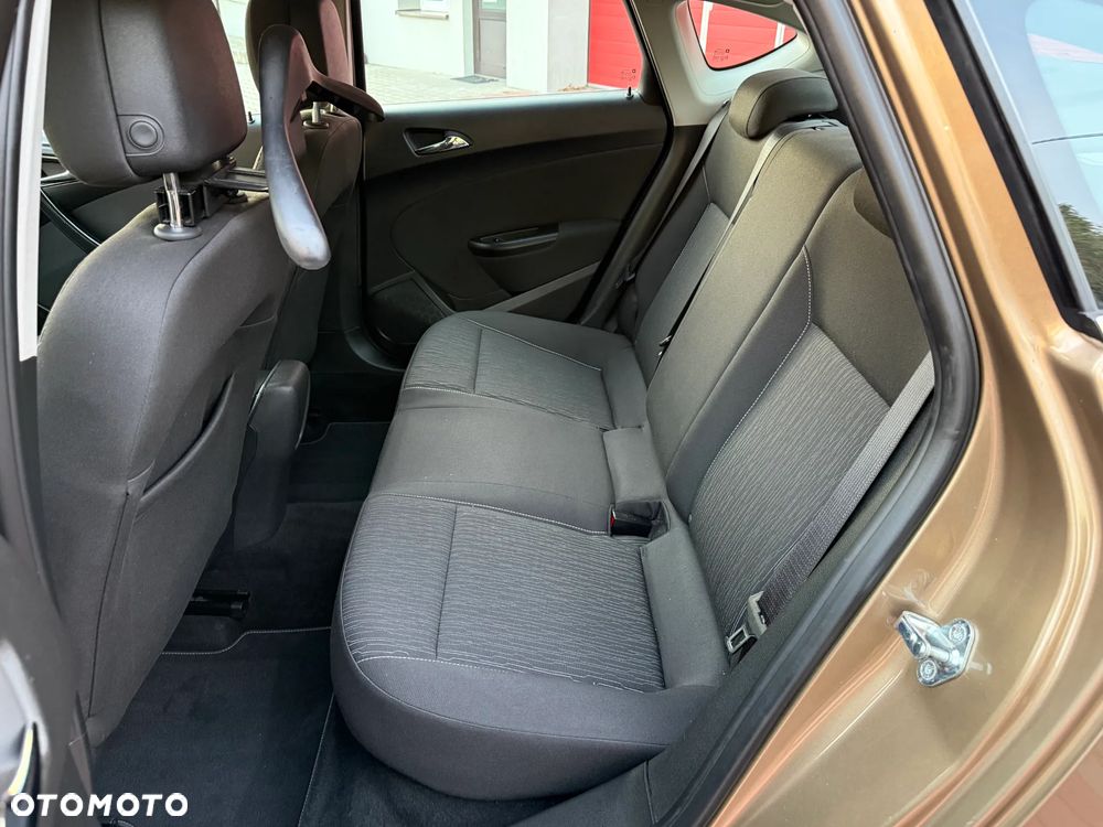 Opel Astra IV 1.6 Enjoy - 25