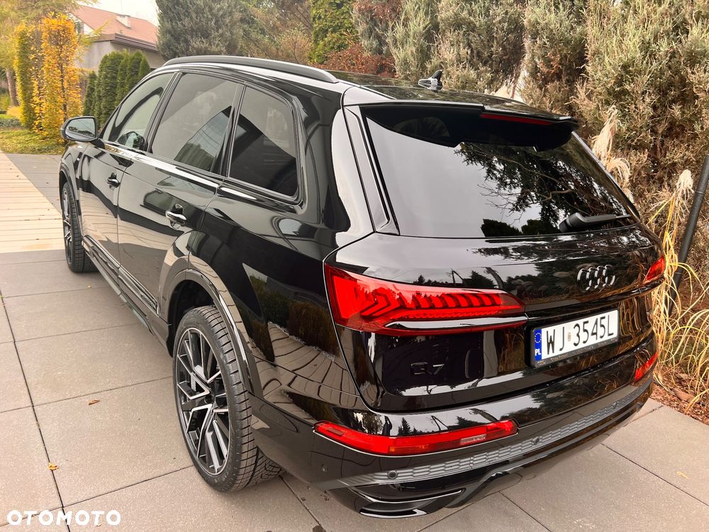 Audi Q7 2023 photo 3