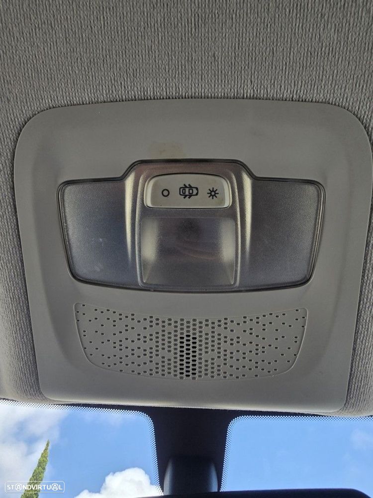 Peugeot 208 1.2 PureTech Allure - 25