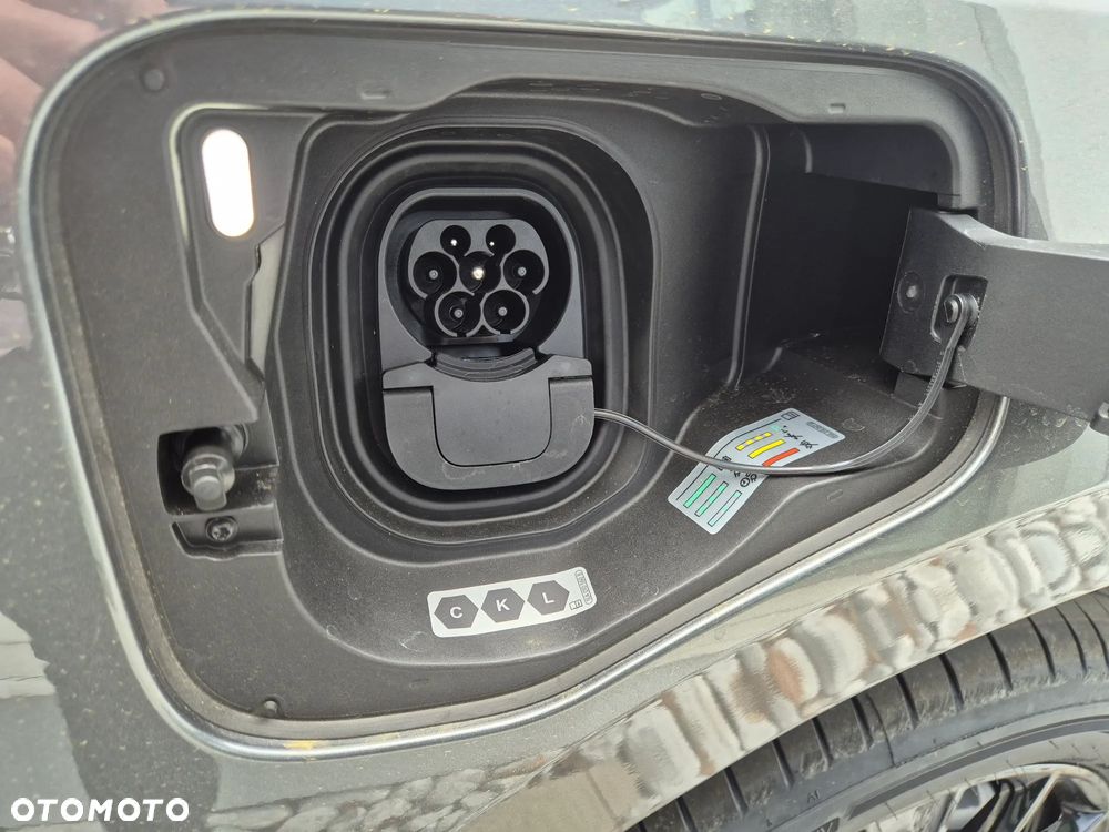 Volkswagen Multivan 1.5 eHybrid PHEV 180kW 4Motion L2 Edition DSG - 16