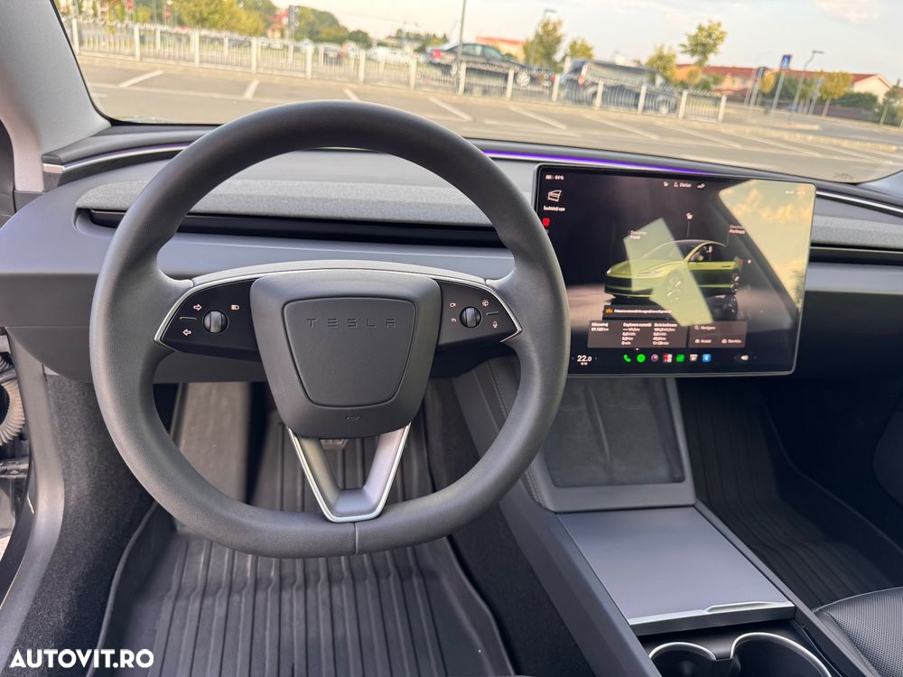 Tesla Model 3 Long Range - 16
