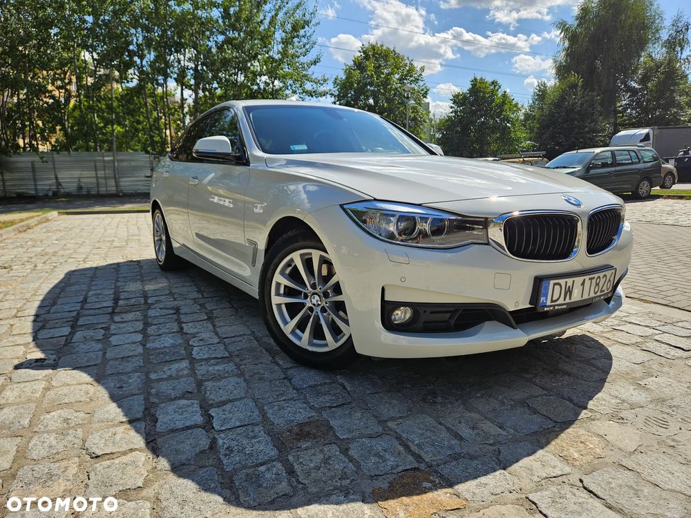 BMW 3GT 320i - 3