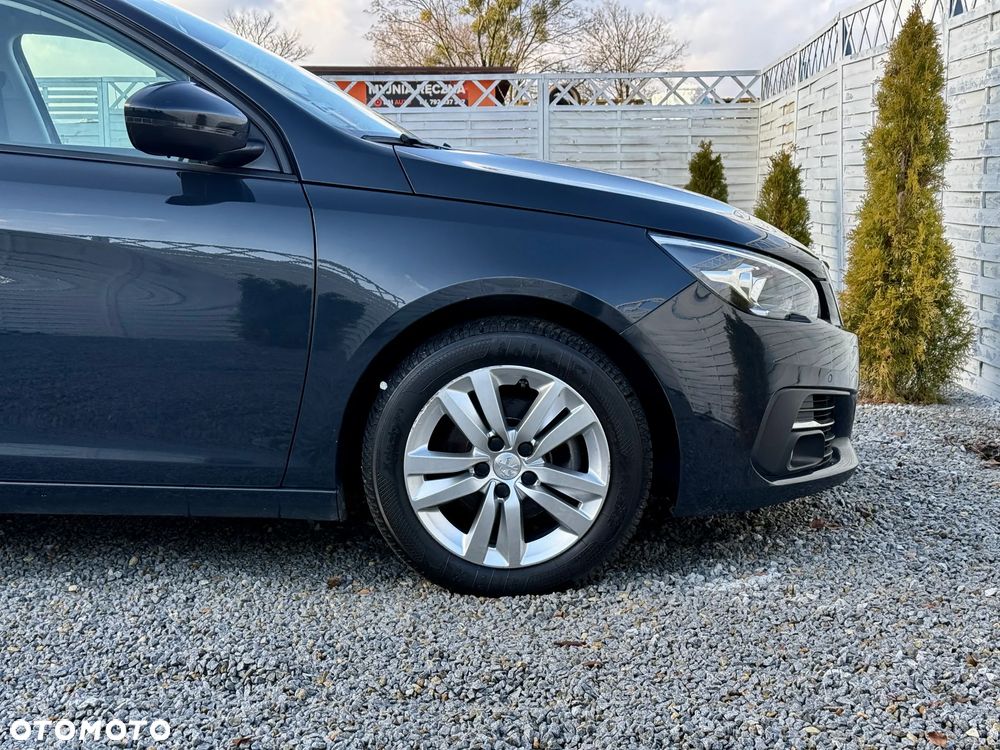 Peugeot 308 1.2 PureTech GPF Active S&S - 31