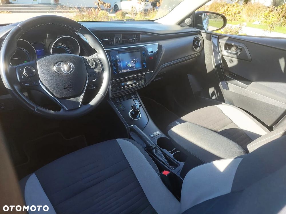 Toyota Auris - 10