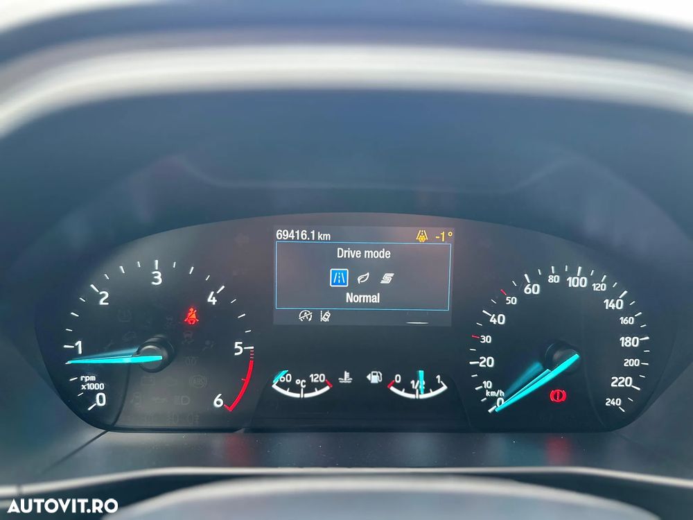 Ford Focus 1.5 EcoBlue Connected - 22