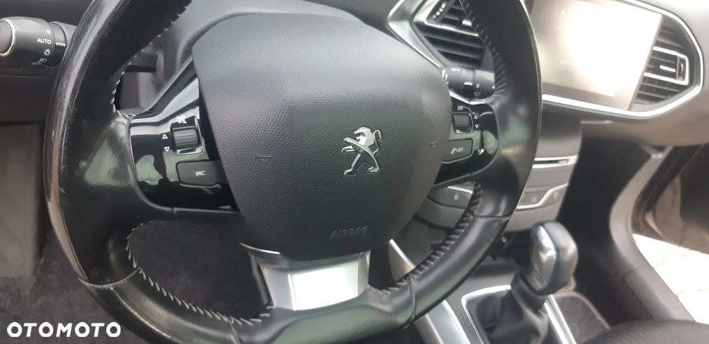 Peugeot 308 SW BlueHDi 150 Automatik Stop & Start Allure - 18