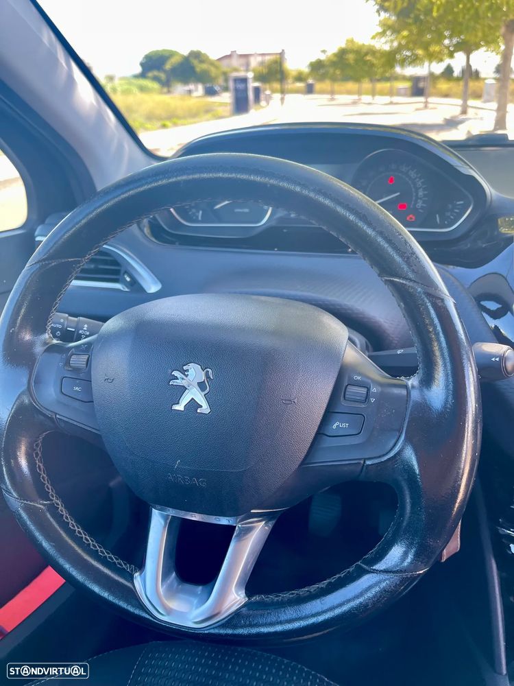 Peugeot 208 1.6 BlueHDi Allure - 6
