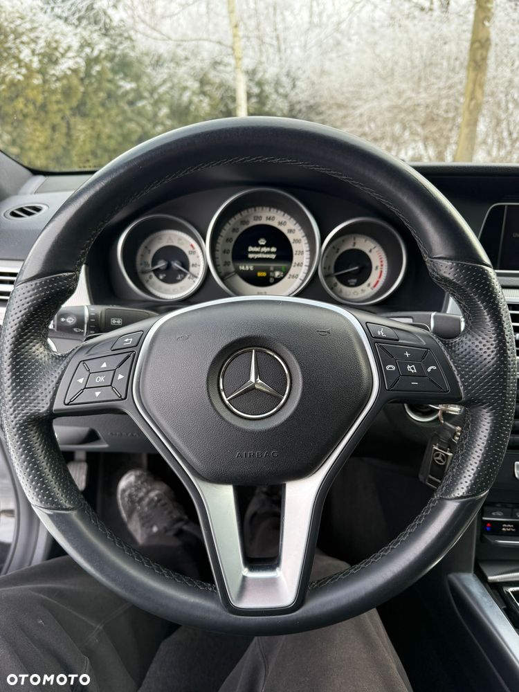 Mercedes-Benz Klasa E 300 BlueTEC 7G-TRONIC - 26