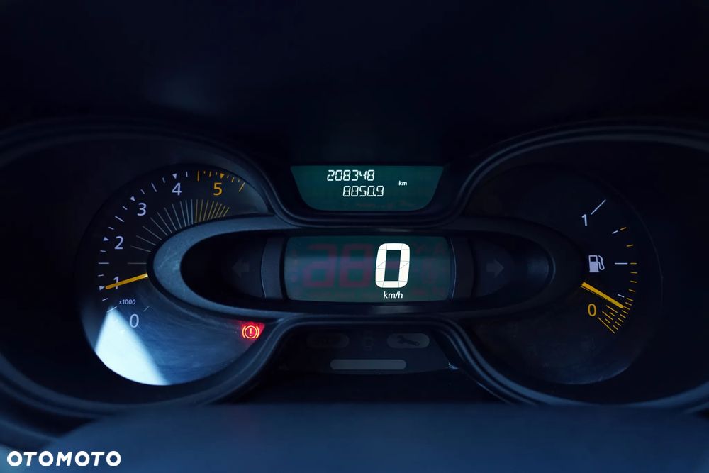 Renault Trafic - 25