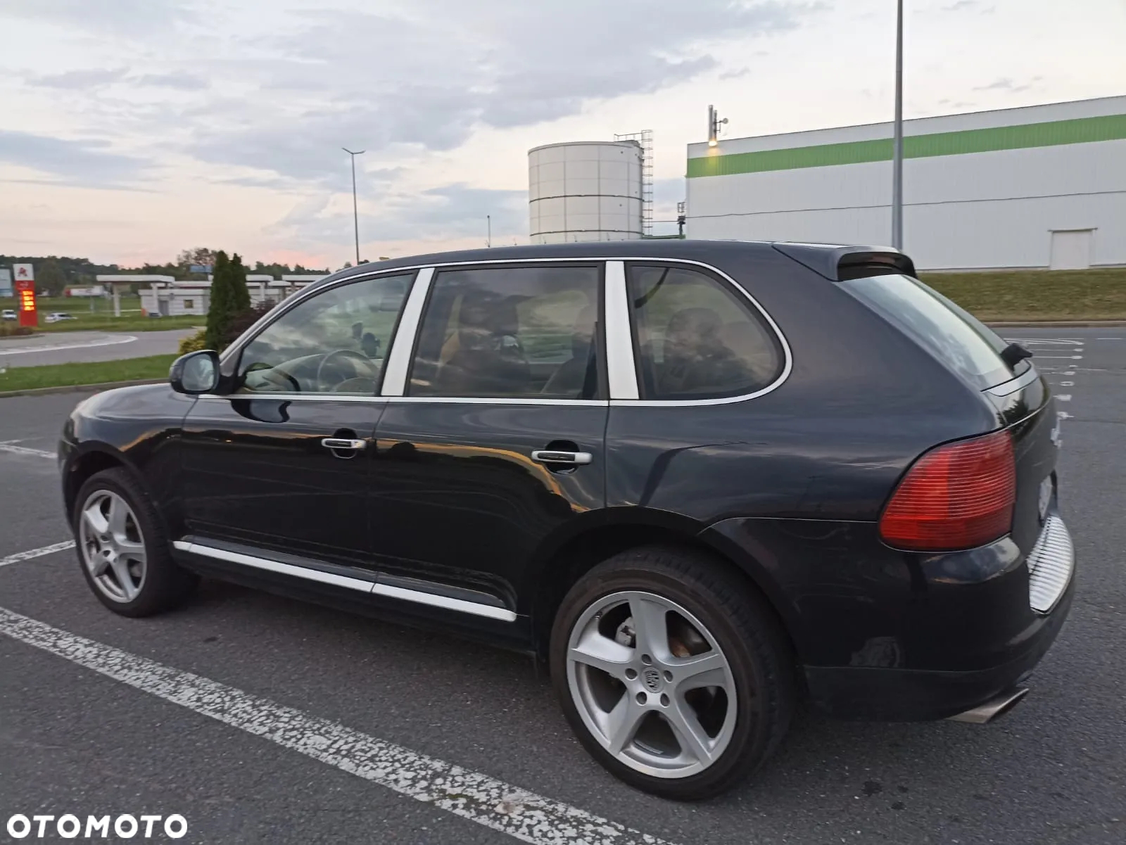 Porsche Cayenne - 18