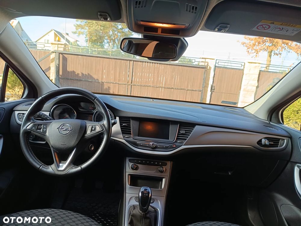 Opel Astra 1.2 T Business Elegance S&S - 8