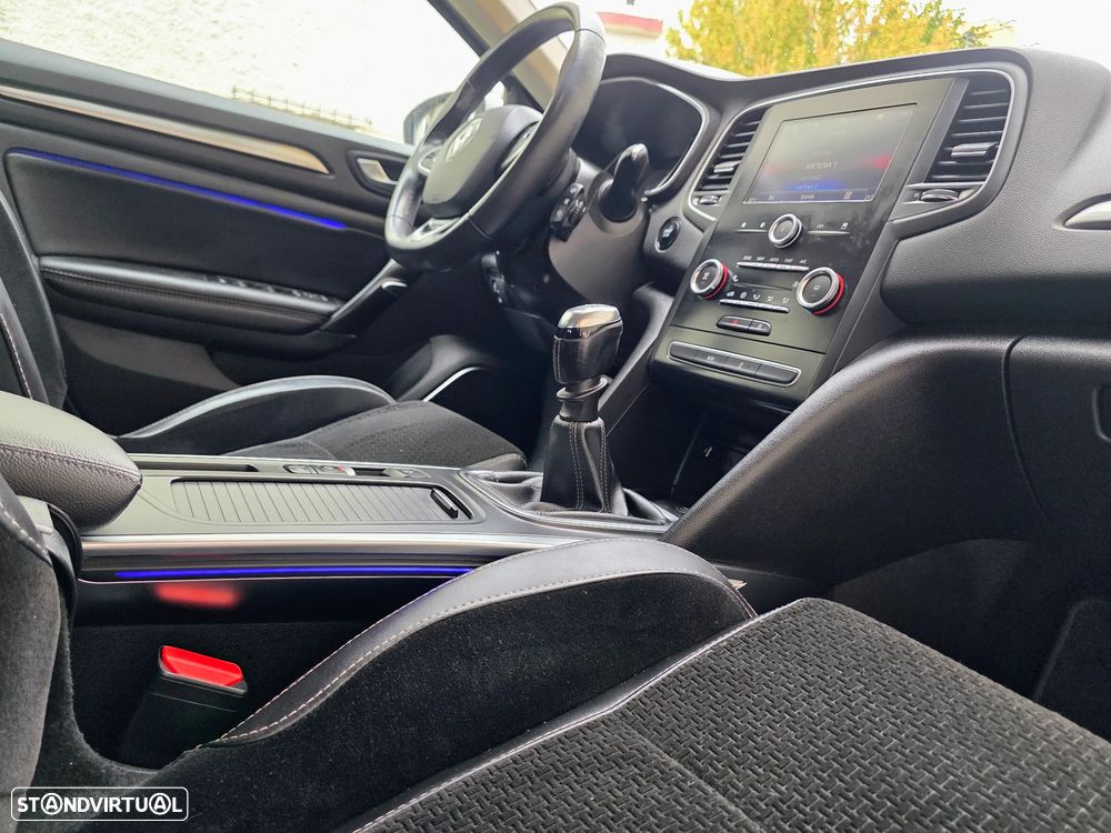 Renault Mégane Sport Tourer 1.5 dCi Intens - 44