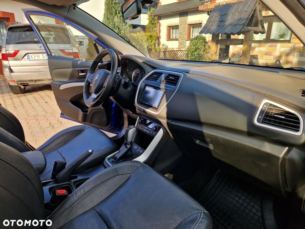 Suzuki SX4 1.6 Premium - 26