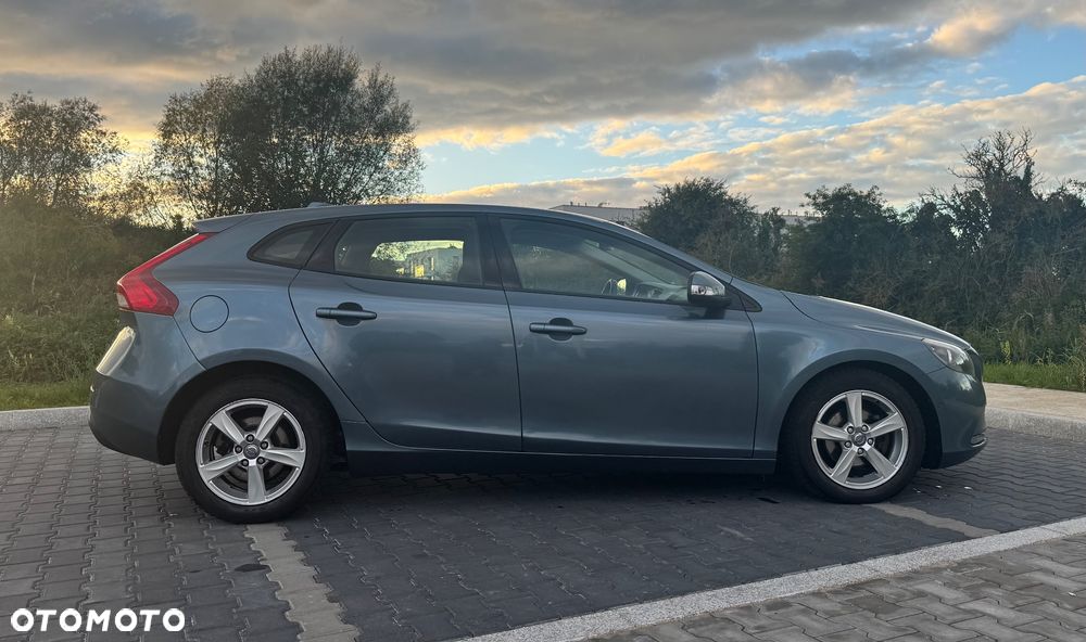 Volvo V40 D2 Kinetic - 2