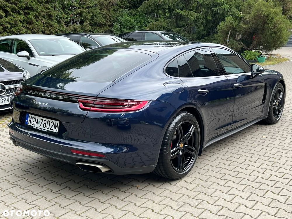 Porsche Panamera 4 - 16