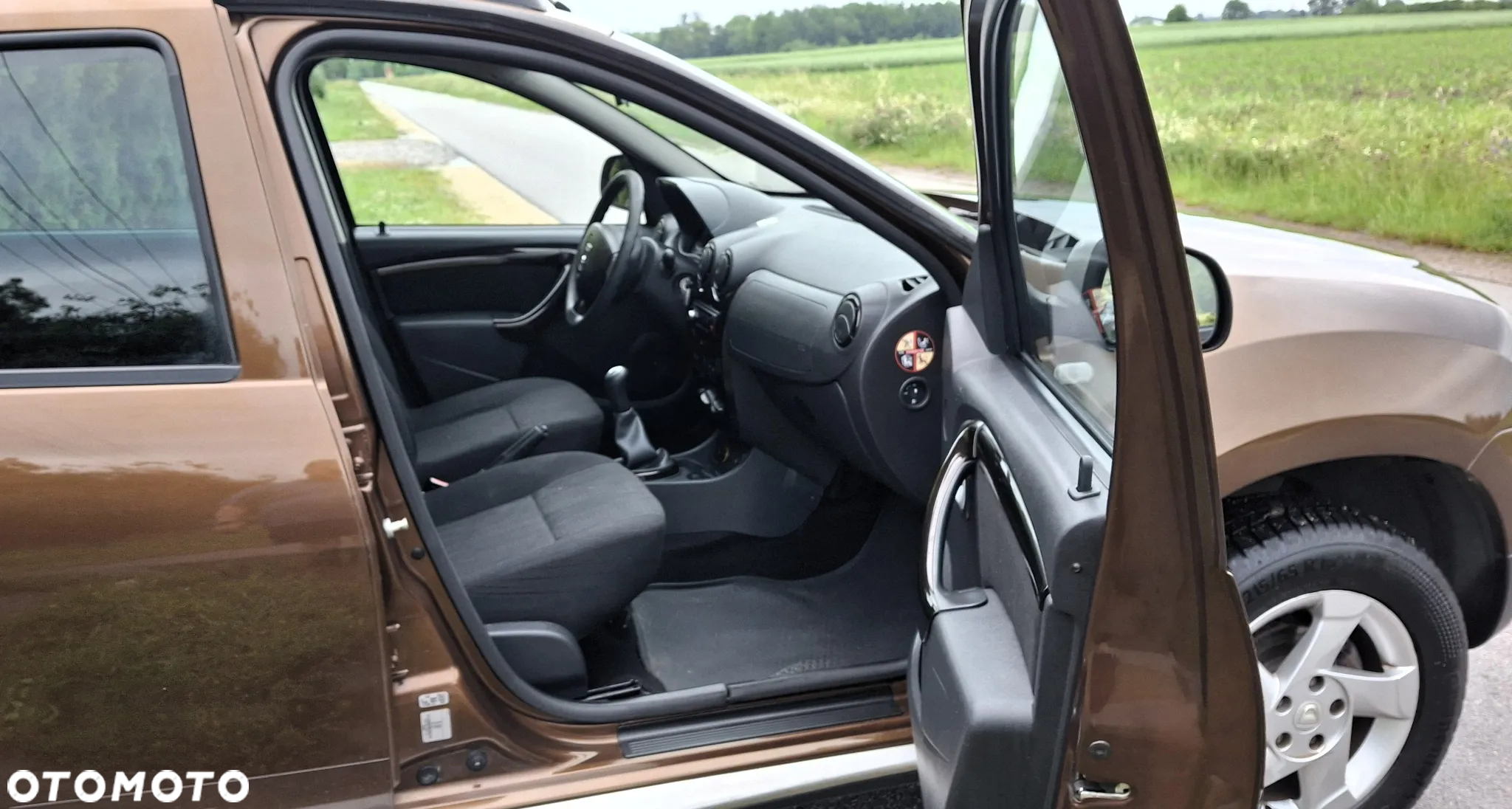 Dacia Duster 1.6 16V 4x2 Laureate - 17