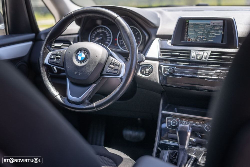 BMW 216 Active Tourer d Advantage Auto - 52