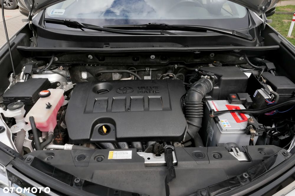 Toyota RAV4 2.0 Style 4x4 - 19