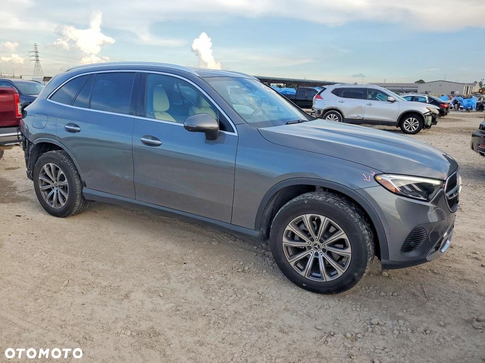 Mercedes-Benz GLC 300 4Matic 9G-TRONIC Avantgarde Advanced - 5