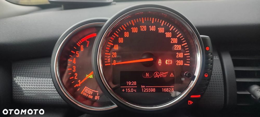 MINI Cooper Standard - 26