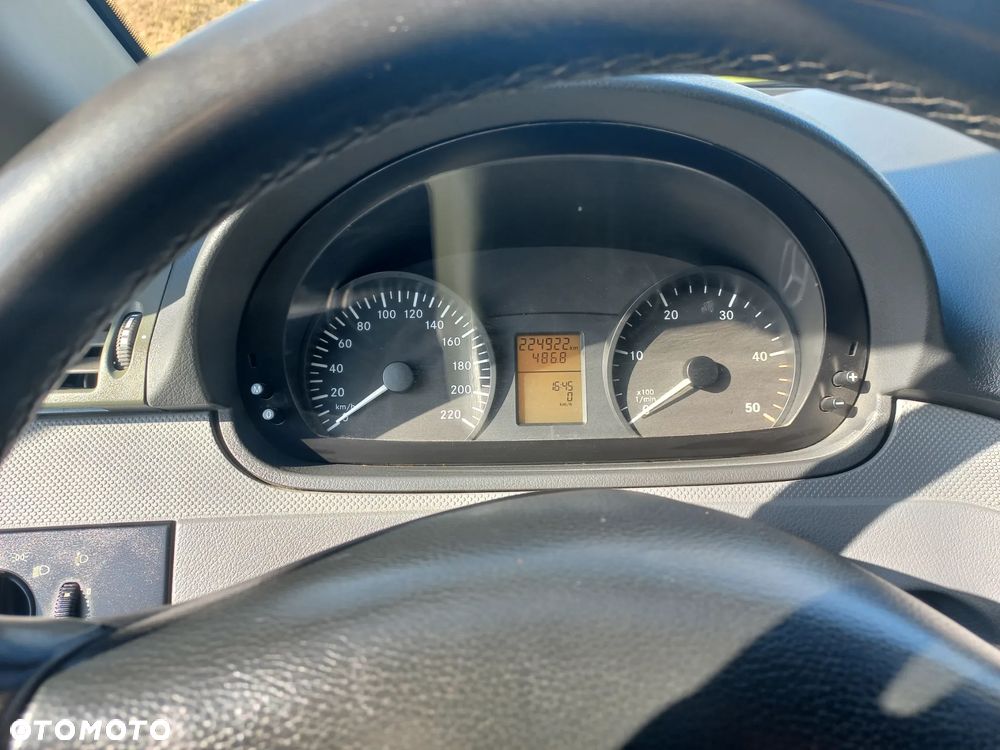Mercedes-Benz VITO - 9