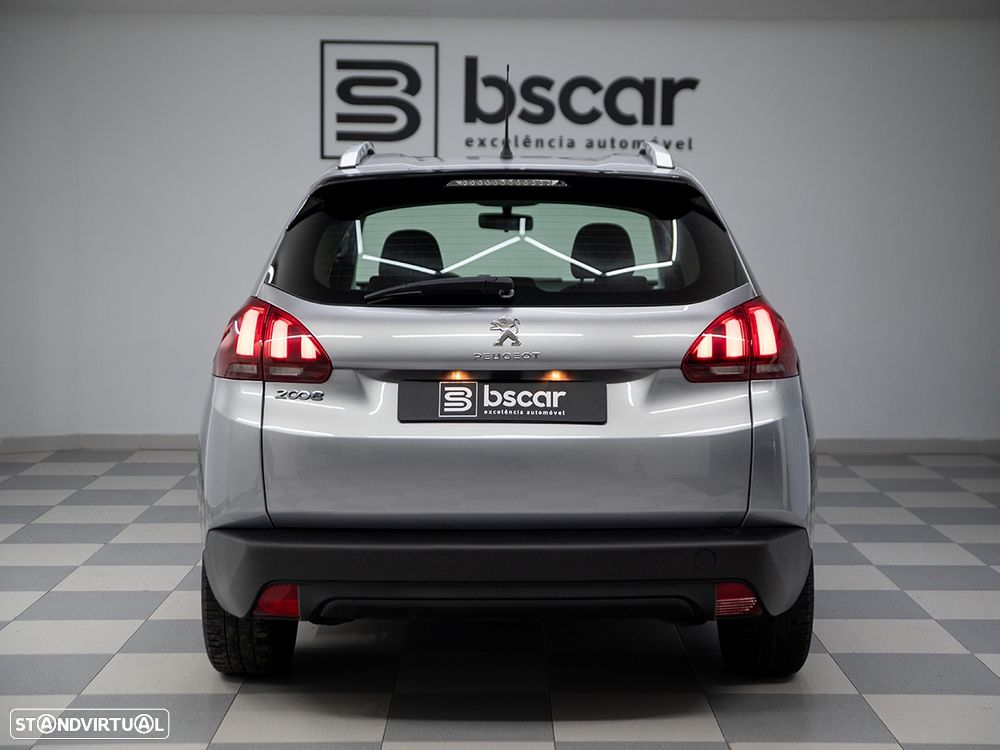 Peugeot 2008 PureTech 82 Allure - 3