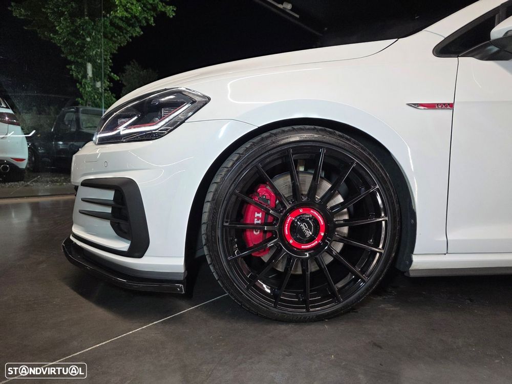 VW Golf 2.0 TSI GTI DSG Performance - 40