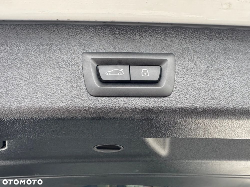 BMW Seria 5 530i xDrive mHEV M Sport sport - 30