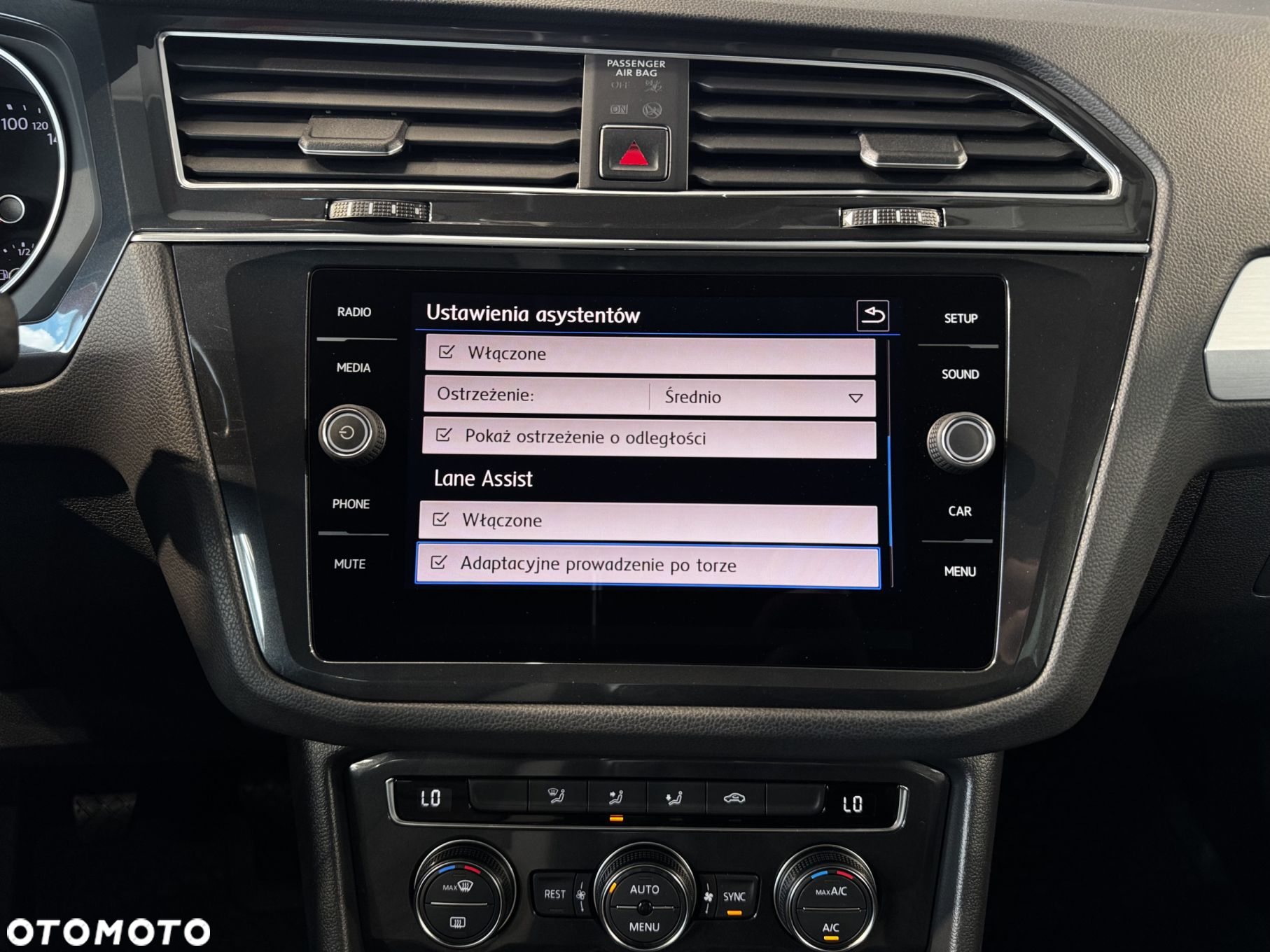 Volkswagen Tiguan - 29