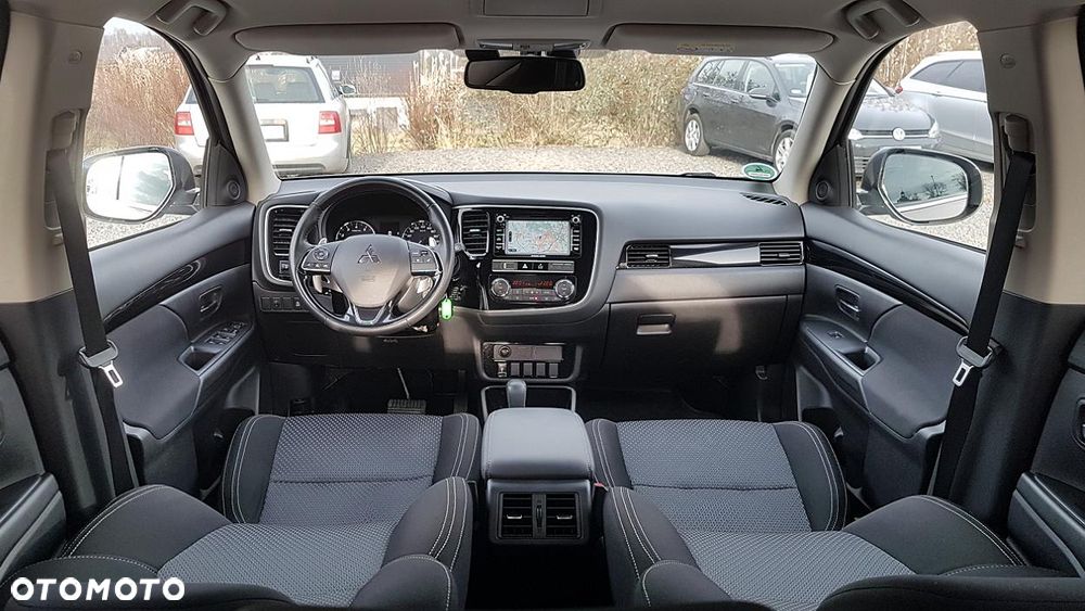 Mitsubishi Outlander 2.0 2WD CVT Spirit - 15
