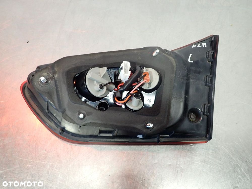 LAMPA LEWA TYLNA W KLAPIE HYUNDAI I30 III - 6