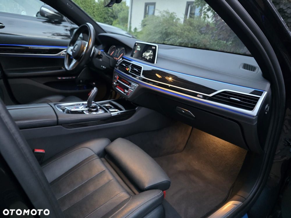 BMW Seria 7 730d xDrive - 18