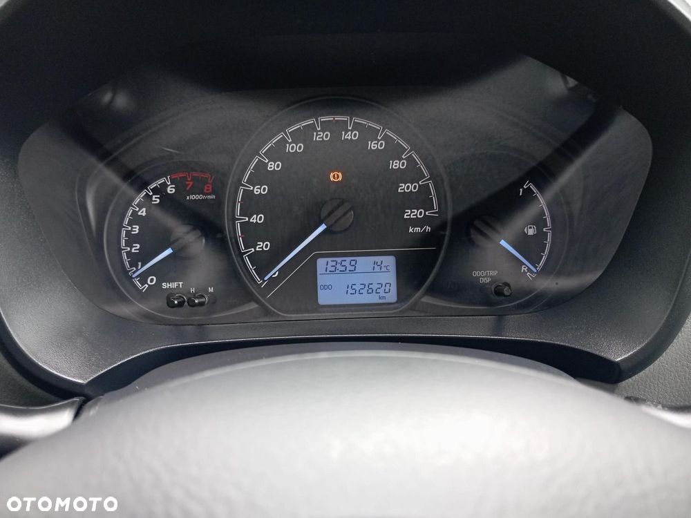 Toyota Yaris - 16