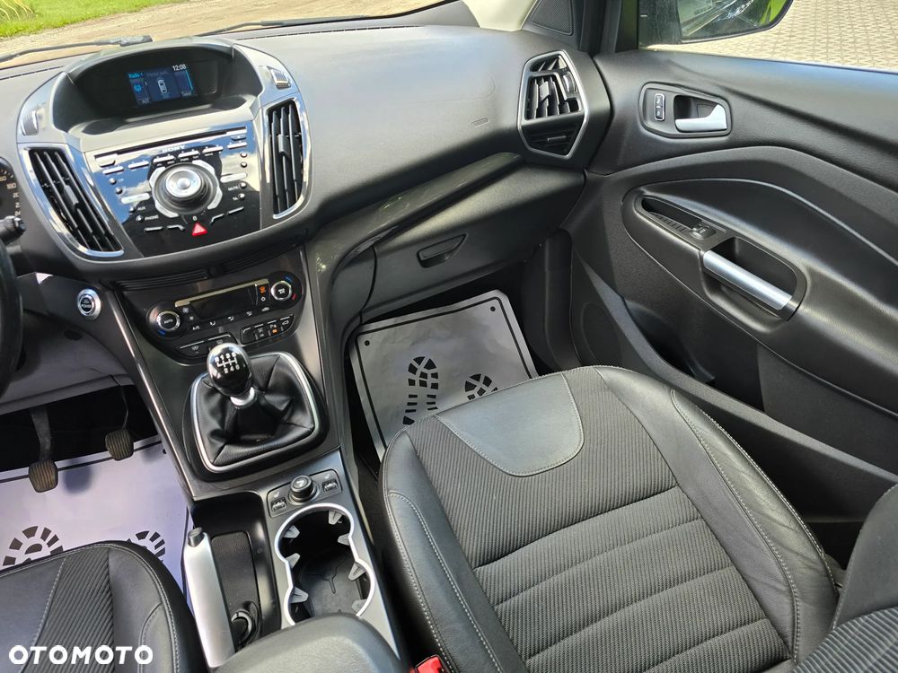 Ford Kuga 2.0 TDCi 4WD Titanium - 26