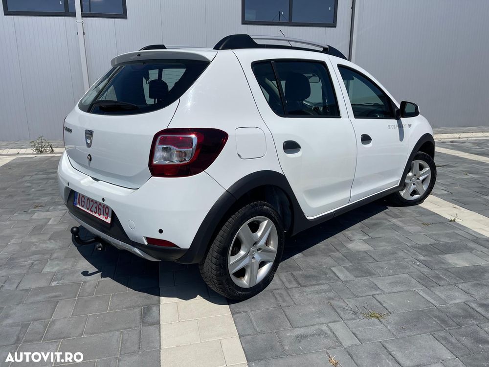 Dacia Sandero 0.9 TCe Laureate - 4