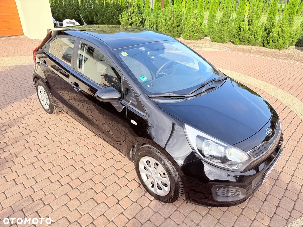 Kia Rio ver-1-25-trend - 17