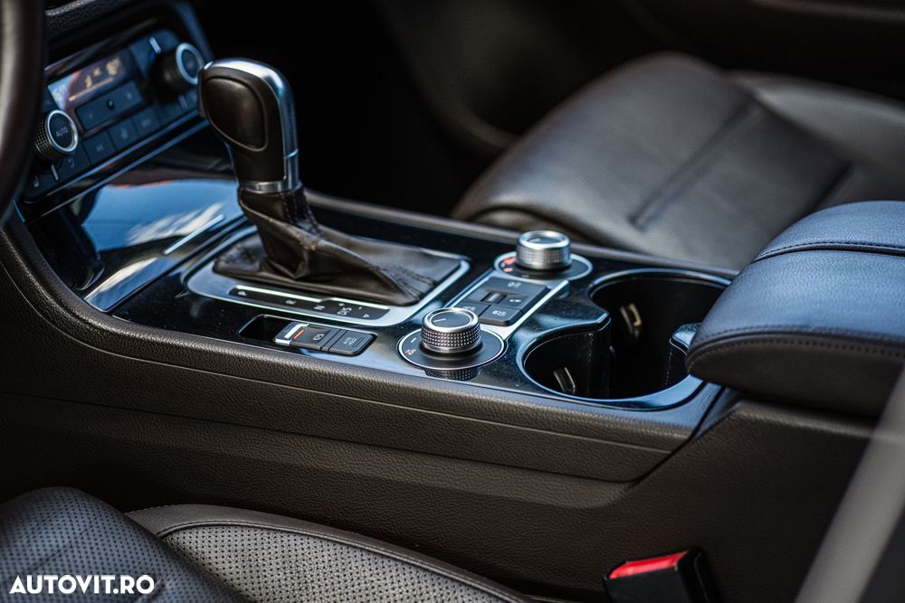 Volkswagen Touareg 3.0 V6 TDI SCR Blue Motion DPF Automatik - 17