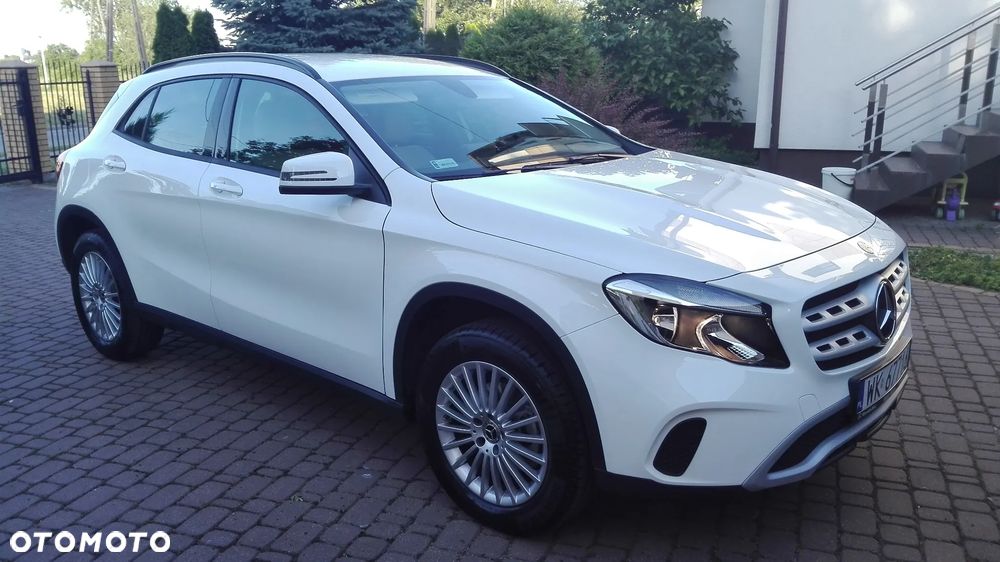 Mercedes-Benz GLA 200 7G-DCT - 6