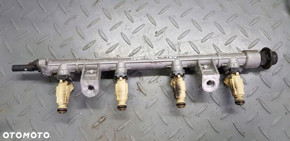 Kia Sportage II 2.0 16v Listwa Wtryskowa - 1