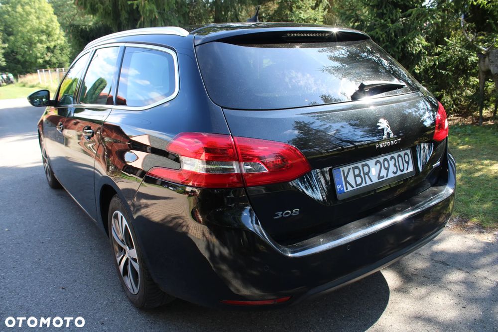 Peugeot 308 1.6 BlueHDi Allure S&S - 9
