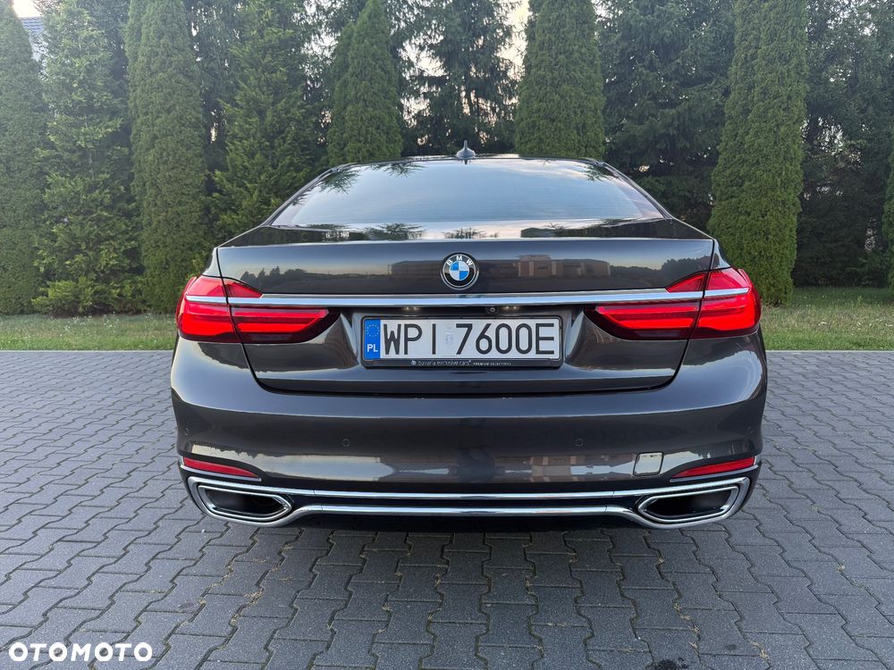BMW Seria 7 730d xDrive - 18