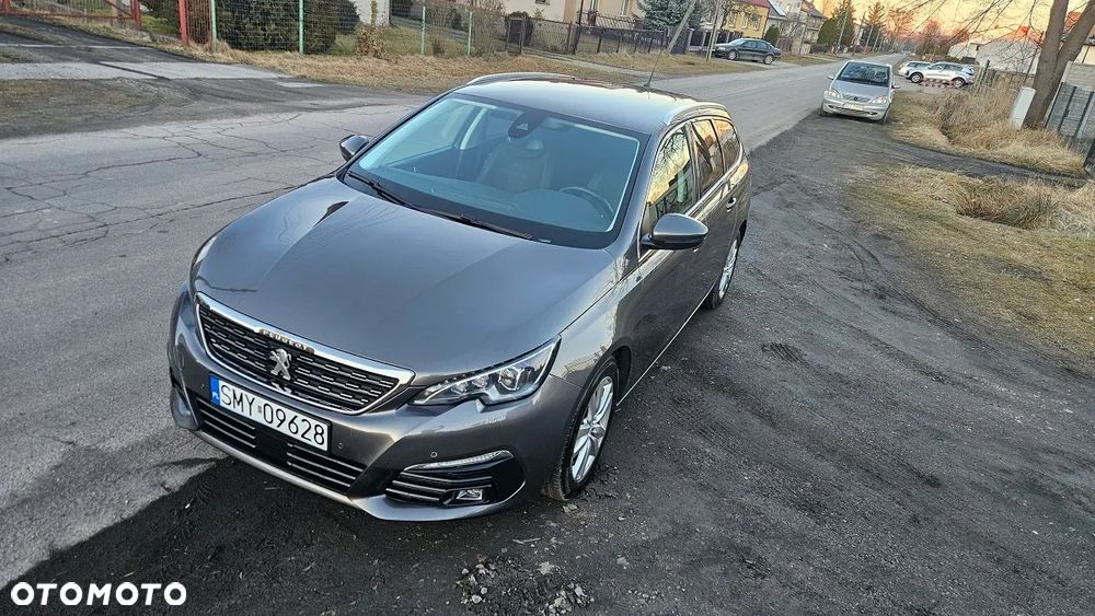 Peugeot 308 PureTech 130 EAT8 Allure - 1
