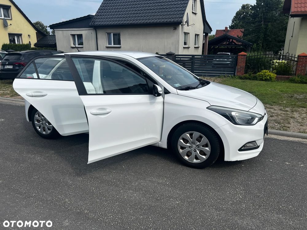 Hyundai i20 - 18