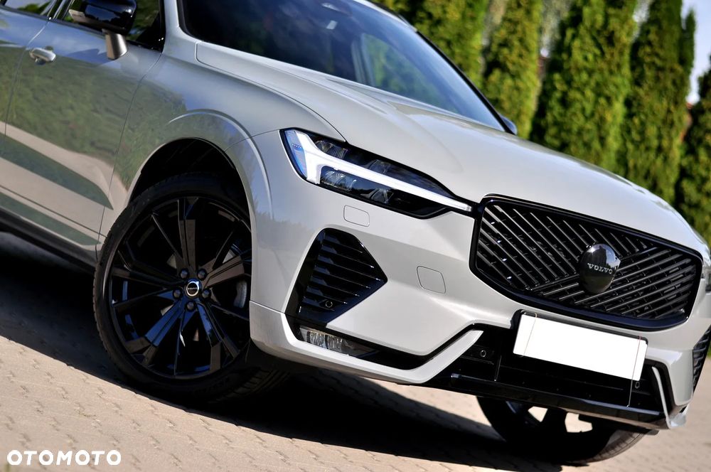 Volvo XC 60 B5 B AWD Plus Dark - 1