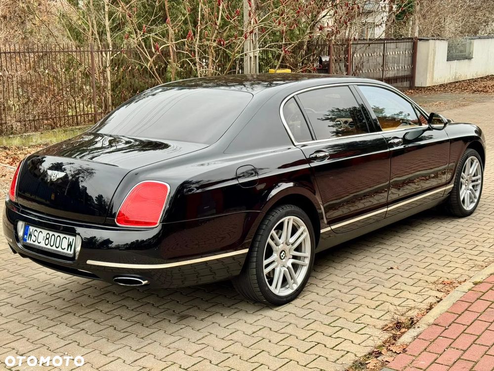 Bentley Flying Spur - 21