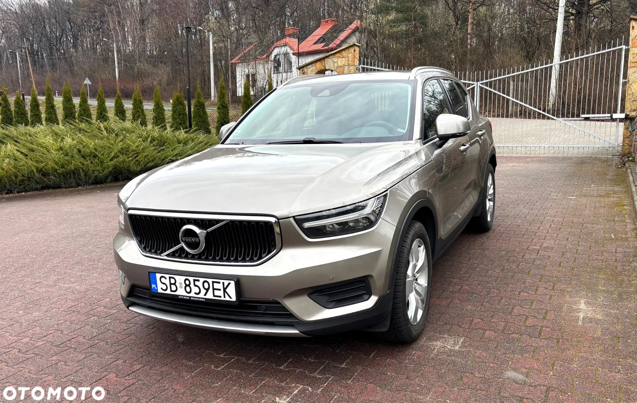 Volvo XC 40 - 1