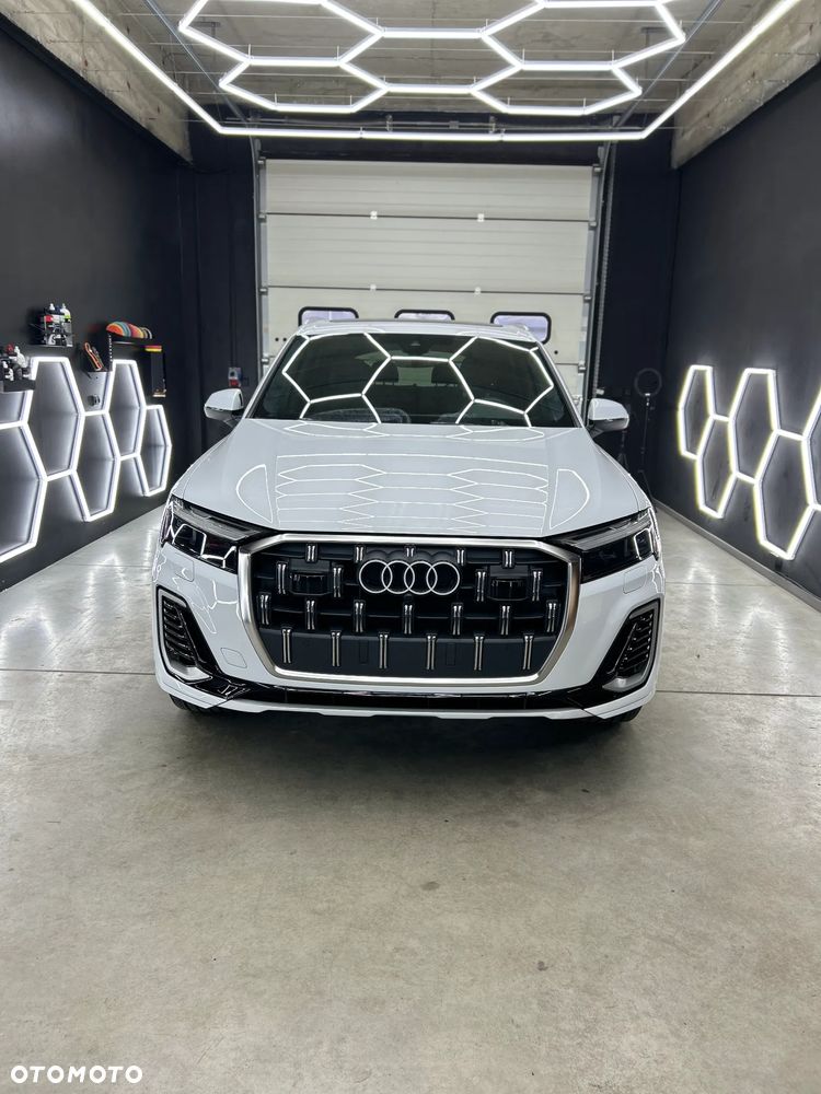 Audi Q7 - 8