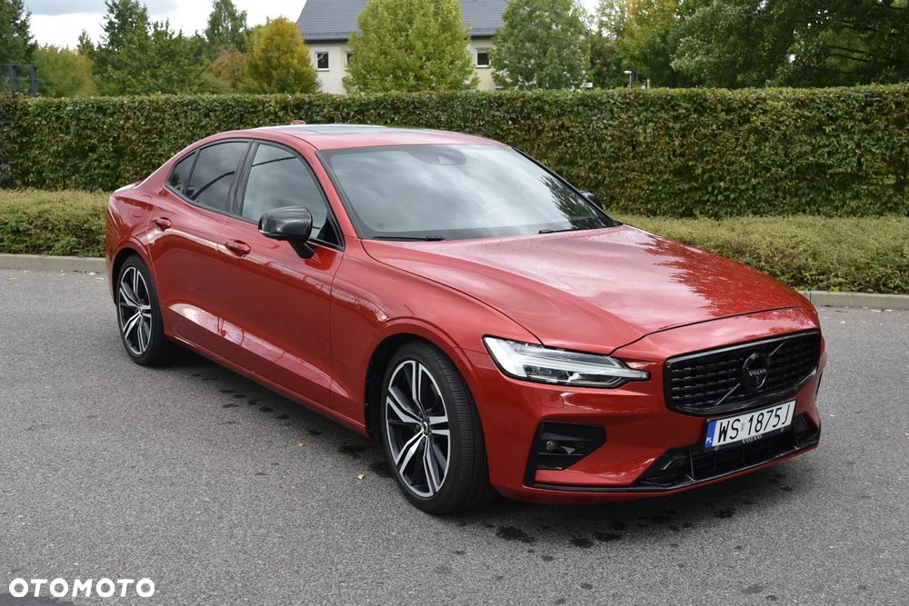 Volvo S60 T5 R-Design - 4