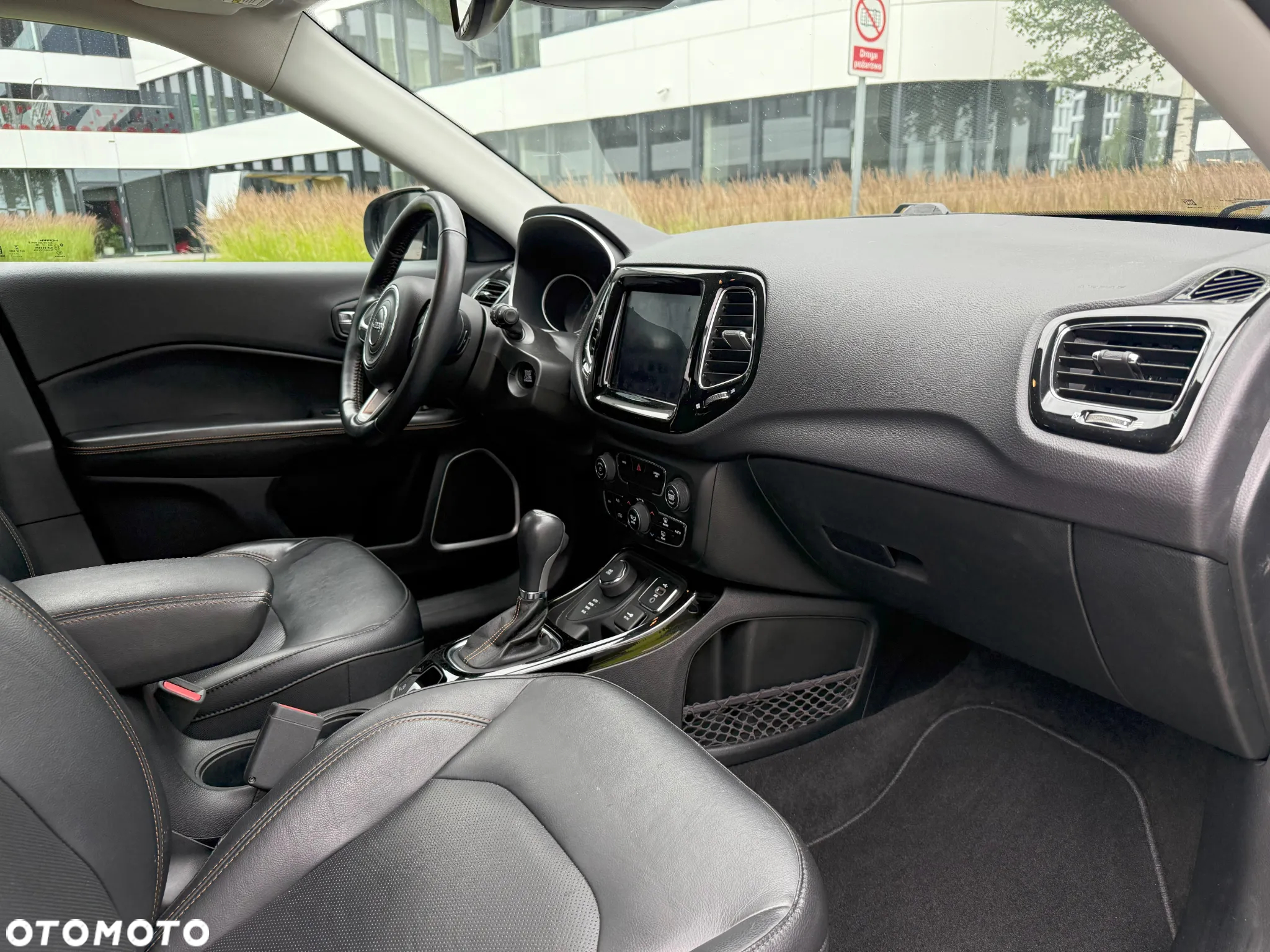 Jeep Compass - 17